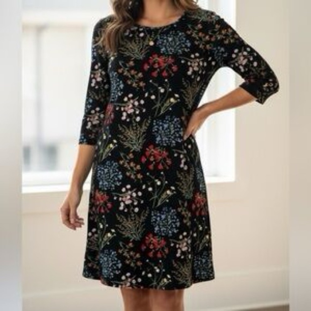 Lightweight Floral Print 3/4 Sleeve Dress